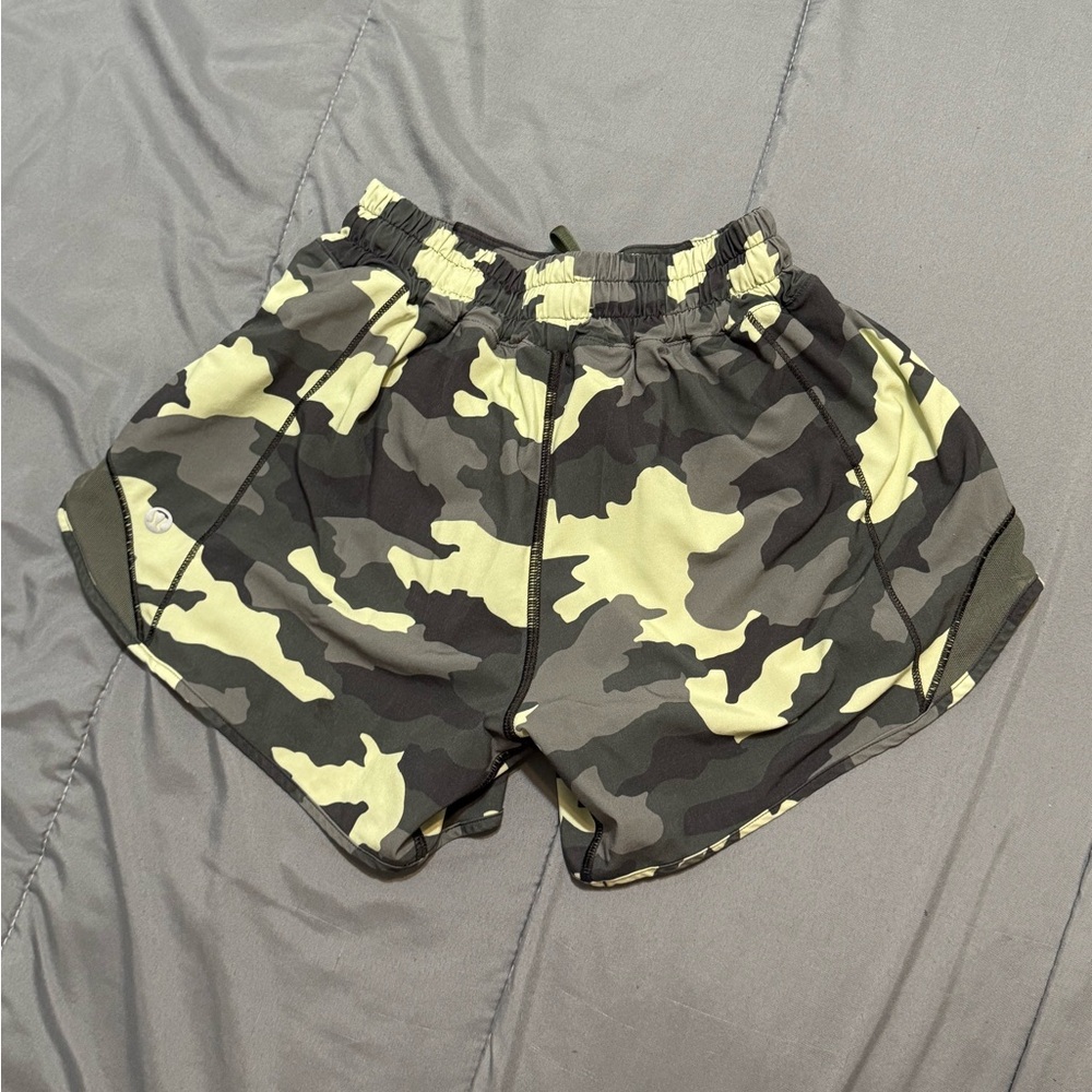 Lululemon camo hotty hot shorts
